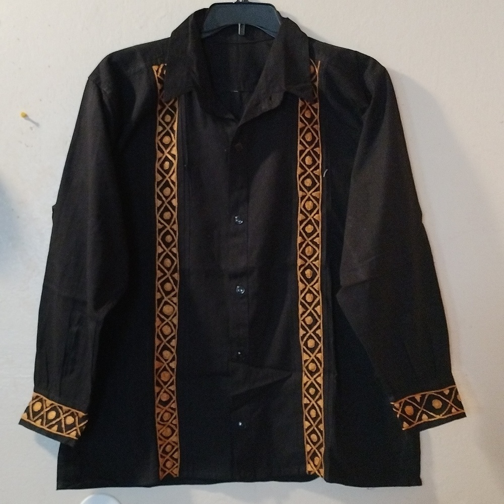Handmade embroidered long sleeves t-shirt. It's new without tag. Size XL